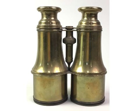 PAIR OF VICTORIAN BRASS BINOCULARS, AND A ROLLS RAZOR the razor in fitted case Qty: 2