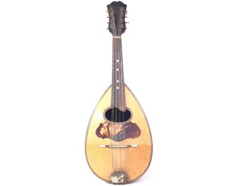 ITALIAN BOWL BACK MANDOLIN, in case