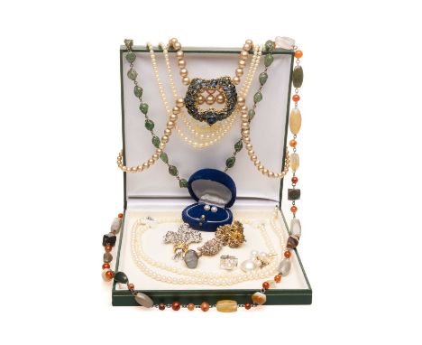 ASSORTED COSTUME & DRESS JEWELLERY including boxed pair of pearl earrings, boxed strand of cultured pearls, simulated pearls,