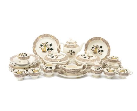 WEDGWOOD 'AVOCADO' PATTERN PART DINNER SERVICE, including two tureemns, sauce boat & stand, 6 soup  and dinner paltes, 3 side