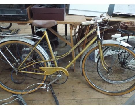 A ladies 1960/70's vintage cycle with rear carrier 