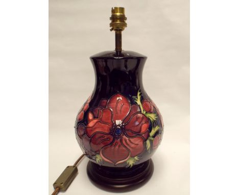 Large modern Moorcroft lamp base, height including lamp fitting 35cm 