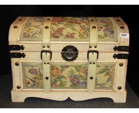 A fabric covered storage trunk, 52 x 32 x 37cm.