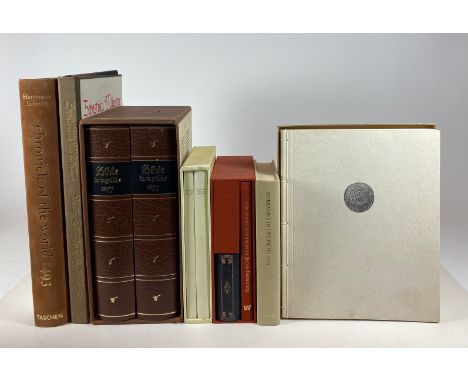 FACSIMILE EDITIONS -- MÜNSTER, S. Cosmographia. (Repr. ed. Basel 1588). Red.: A. v.d. Toorn. Gouda, A.B. Dick, 1980. 26 maps 