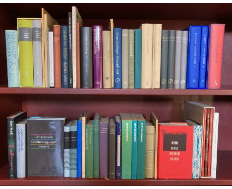 ACHTERBERG, G. Verzamelde gedichten. 2005. 2 vols. Ocl. In slipcase. -- H. de VRIES. Verzamelde gedichten. 1993. Ocl. w. dust