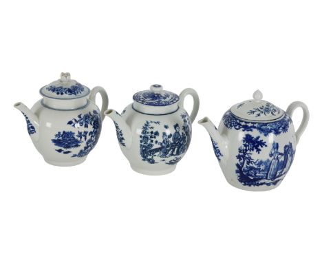A WORCESTER TEAPOT AND COVER Circa 1780, of barrel form, transfer print decorated with figures and cattle in a landscape, wit