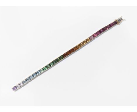 Rainbow-Bracelet. 585 Gelbgold. Nach Regenbogenfarben angeordnet u.a. Turmalin, Citrin, Amethyst-Carrés 5x5 mm.L 19,5 cm. Daz