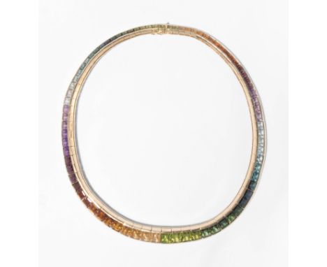 Farbedelstein-Rainbow-Collier750 Gelbgold. Eine Vielzahl an u.a. Amethyst, Citrin, Peridot, Topas und Turmalin, alle im Trepp