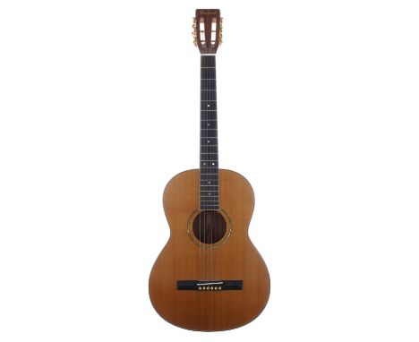 Tanglewood parlour acoustic guitar, made in Korea; Back and sides: rosewood, minor surface scratches; Top: natural; Neck: goo