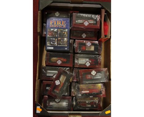 Atlas Editions quantity of boxed modern issue fire engines to include Dodge D500, Bedford TK fire appliance, etc