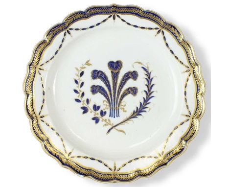 A Worcester dessert platecirca 1790of lobed silver shape, finely painted in blue and gilt with Prince of Wales feathers to th