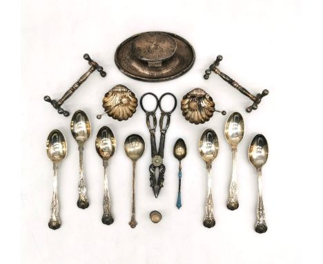 A collection of silver and silver plate items, to include a leather cased set of six repousse silver coffee spoons, a weighte
