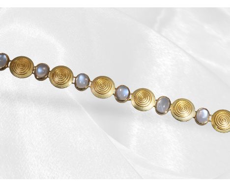 Armband: 18K goldenes, ausgefallenes vintage Armband mit Mondstein, Handarbeit: Ca. 18,5cm lang, ca. 20,9g, 18K Gold, Meister