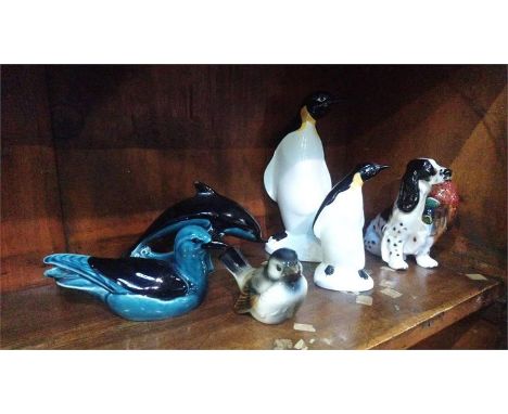 Assorted Poole and a Royal Doulton dog