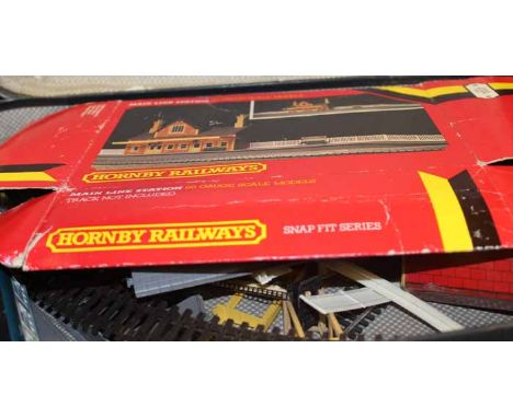 SELECTION OF VINTAGE TRAINS AND TRACKS
including engines, carriages, tracks, props, buildings etc.
