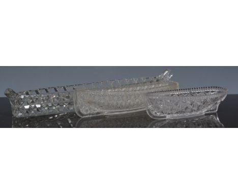 Press moulded glass boat shaped dessert dishes, glass mug with enamel decoration, Huntsman and other glassware.