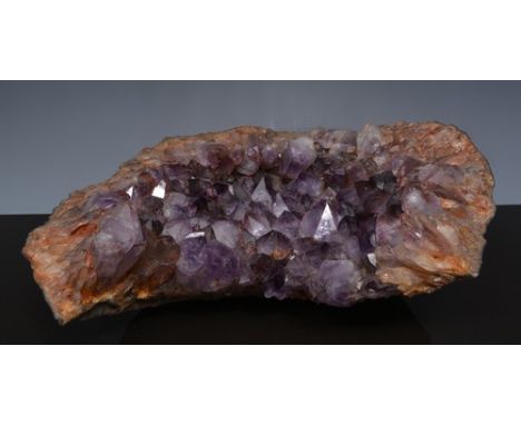 Amethyst Geode, 25cm.