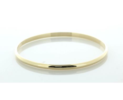 9ct Yellow Gold Bangle 4mm D Shape - Valued By AGI £1,240.00 - Stunning 9ct yellow gold pre-loved bangle 4mm. This gorgeous y