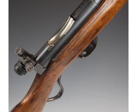 Vickers-Armstrongs Ltd .22 underlever-action target rifle with adjustable peep hole sights, chequered wooden butt plate, slin