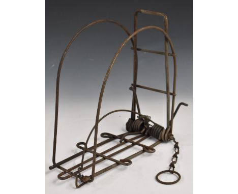 Vintage steel fox or large animal trap, 33 x 32 x 14cm