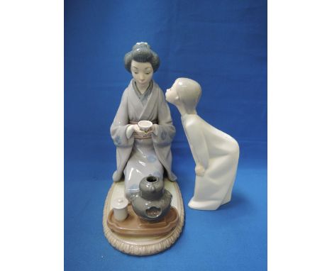 Two Lladro figures, Japanese lady and girl