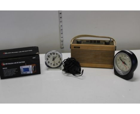 A vintage Roberts radio &amp; other items 