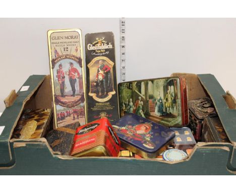 A good job lot of vintage tins 