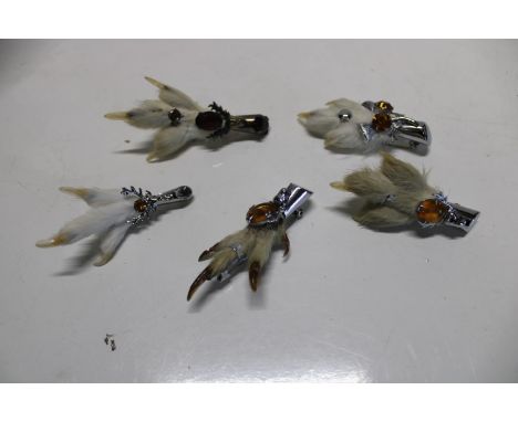 A selection of vintage Scottich brooches 