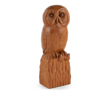 STAN  DODDS (1928-2012) (ATTRIBUTED MAKER) FOR ROBERT ‘MOUSEMAN’ THOMPSON (1876-1955) CARVED OWL, CIRCA 1960S-70S oak, with c