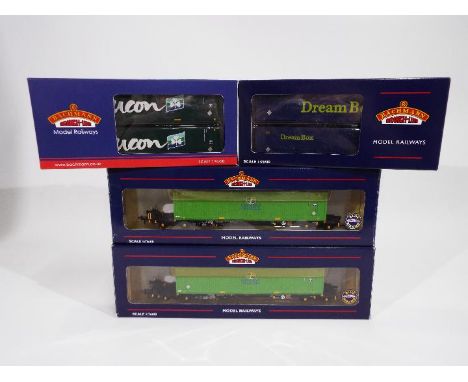 Bachmann - 4 x boxed 00 gauge models, # 37-300A Intermodal &amp; Container in Consent Leasing livery x 2, # 36-101 45 FT Cont