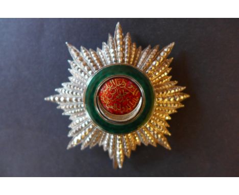 Turkey Order of The Osmanieh Grand Cross Breast Star in silver with enamel centre, Turkish hallmarks to enamel centre, Turkis