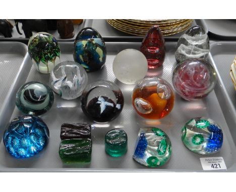 Tray of glass paperweights to include: Caithness 'Aquila', 'Freeform' and 'Cascade', Mdina, globe shaped, Art glass etc.(B.P.