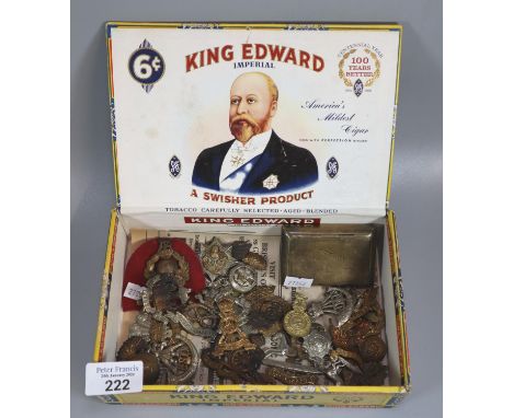 Collection of assorted military cap badges, various to include: Royal Field Artillery, Royal Devon Yeomanry, Duke of Wellingt