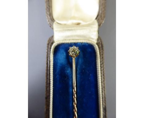 A 9ct Gold Antique Diamond Stick Pin, old cut dia. approx 18 pts, approx 4.2 gms, contained within a Harrods box.