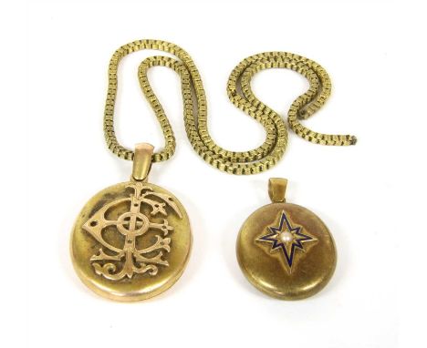 An oval locket, with a split pearl grain set in enamel starburst motif collet and glazed panel back, tested as approximately 