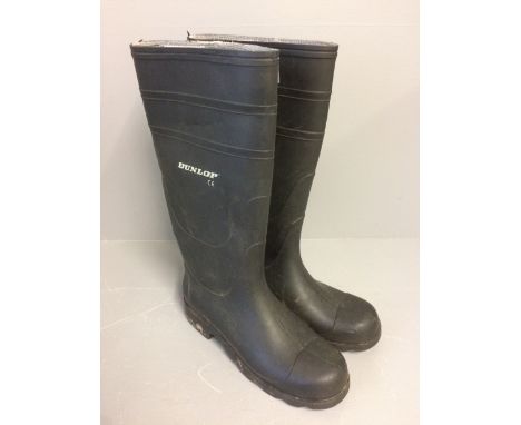 Pair Dunlop wellington boots size 7 