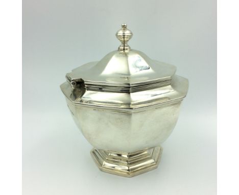 Early Georgian style octagonal silver tea caddy engraved with double crest, hinged cover by The Goldsmith &amp; Silversmiths 