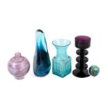 A collection of five items of coloured art glass.