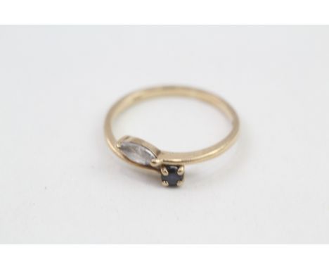 9ct gold sapphire &amp; white gemstone toi et moi ring (1.5g) Ring size K/L