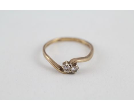 9ct gold diamond two stone ring (1.5g) Ring size m