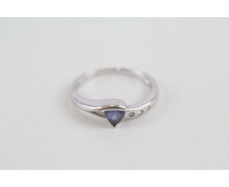 9ct gold tanzanite &amp; diamond ring (1.6g) ring size  L/M