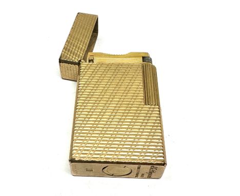 Vintage Dupont gold plated cigarette lighter 