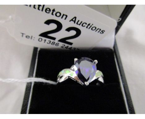 Silver & amethyst set ring