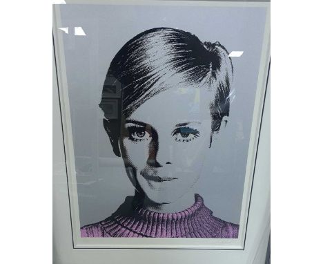 Nuala Mulligan (British Contemporary), Cover Girl, signed 'Nuala Mulligan' (lower right), numbered 42/195, silkscreen, 70 x 5