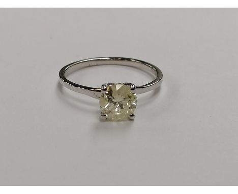 A LADIES 18CT WHITE GOLD DIAMOND SINGLE STONE RING, 0.9 CARATS, WEIGHT 1.4 GRAMS, CLARITY I 2, COLOUR M, INSURANCE VALUE £326