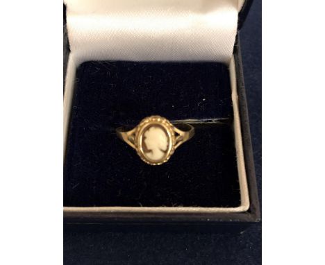 9CT GOLD CAMEO RING SIZE N TOTAL GROSS WEIGHT APPROX 1 GRAM 