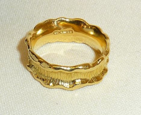 18ct yellow gold ring in the modernist/Brutalist style. Maker's initials AL. Approx UK size R and weight 10.5g