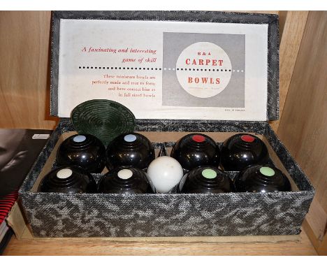 Vintage B &amp; A boxed carpet bowls set
