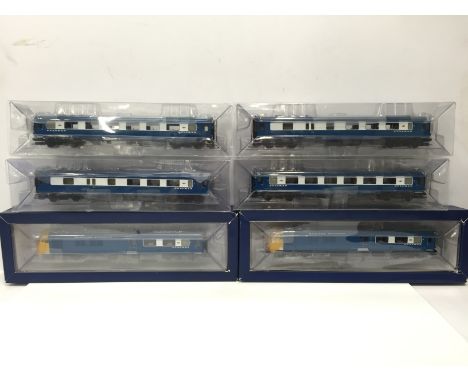 BACHMANN 31-256DC Blue Pullman Set in Nanking Livery with wrap around Yellow ends - factory fitted for DCC (channel 3) and DC