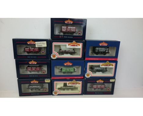 BACHMANN 10 x mainly BR(W) operating area Private Owner Wagons - 33-150, 182,  450A and 451 and 37-025A, 026A x 3, 131 and 18